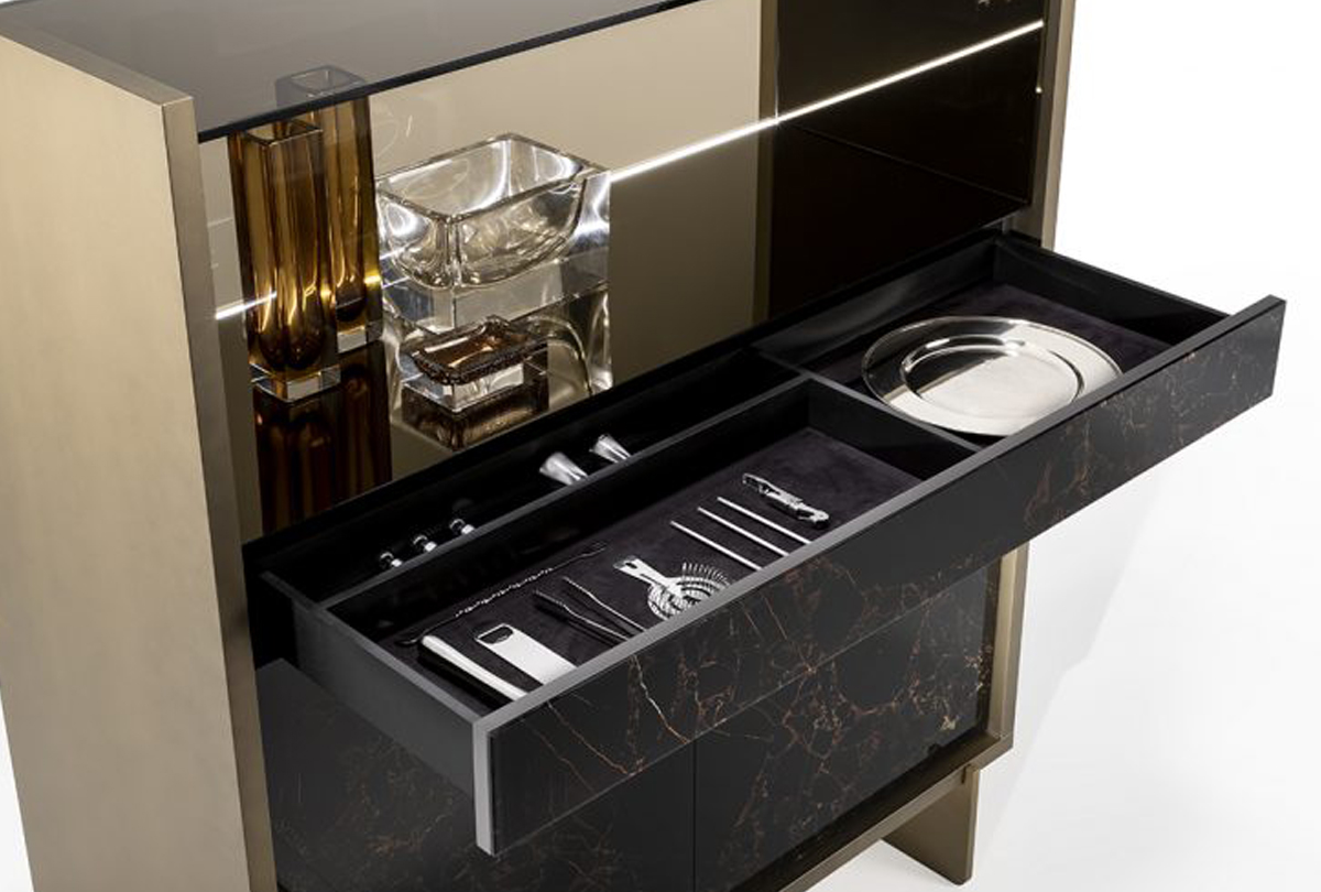 Uro-madia by simplysofas.in